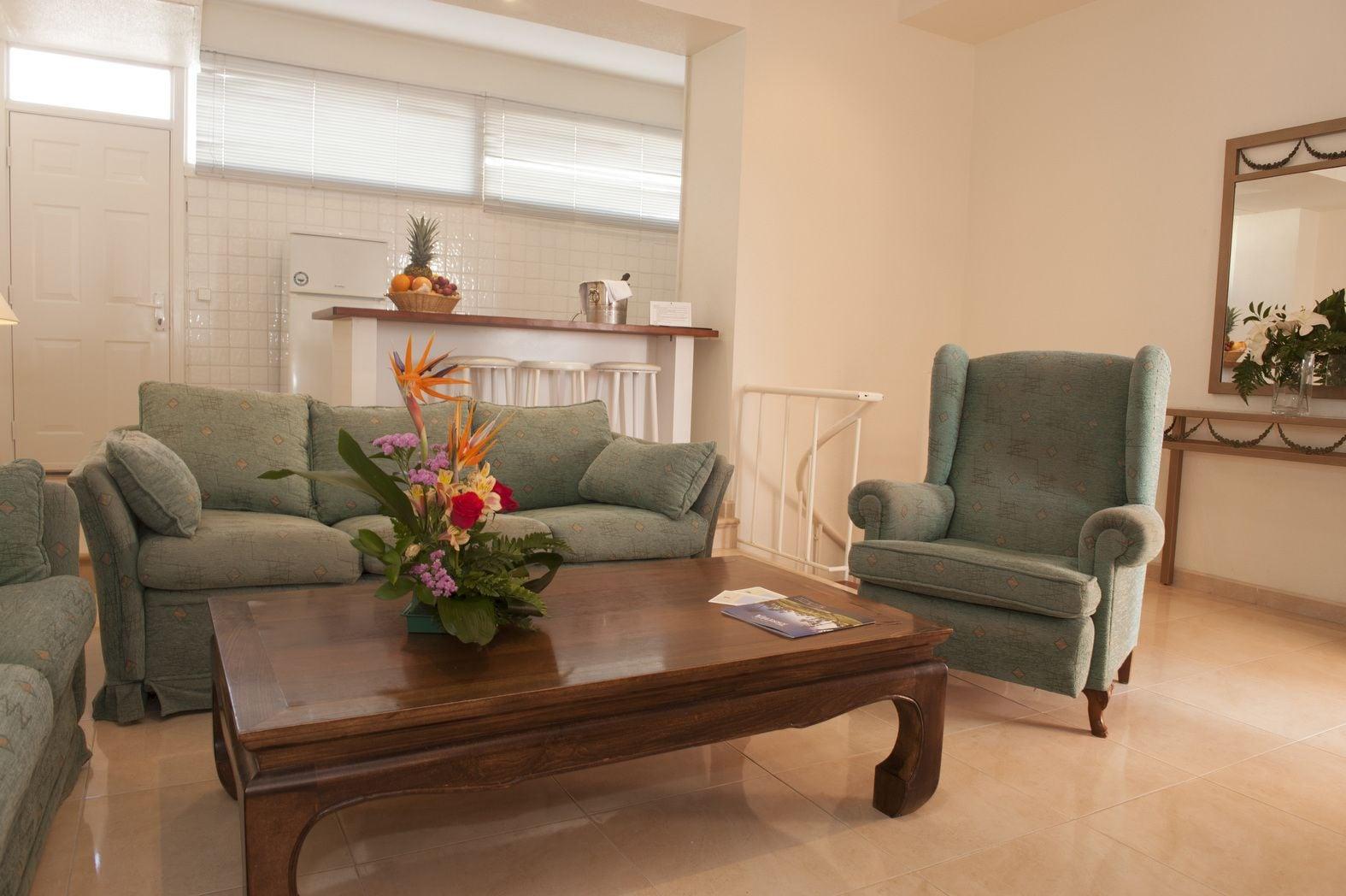 Lloyds Beach Club Aparthotel Torrevieja Ngoại thất bức ảnh